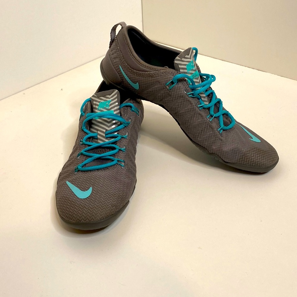Nike women’s free 1.0 cross bionic training shoes.